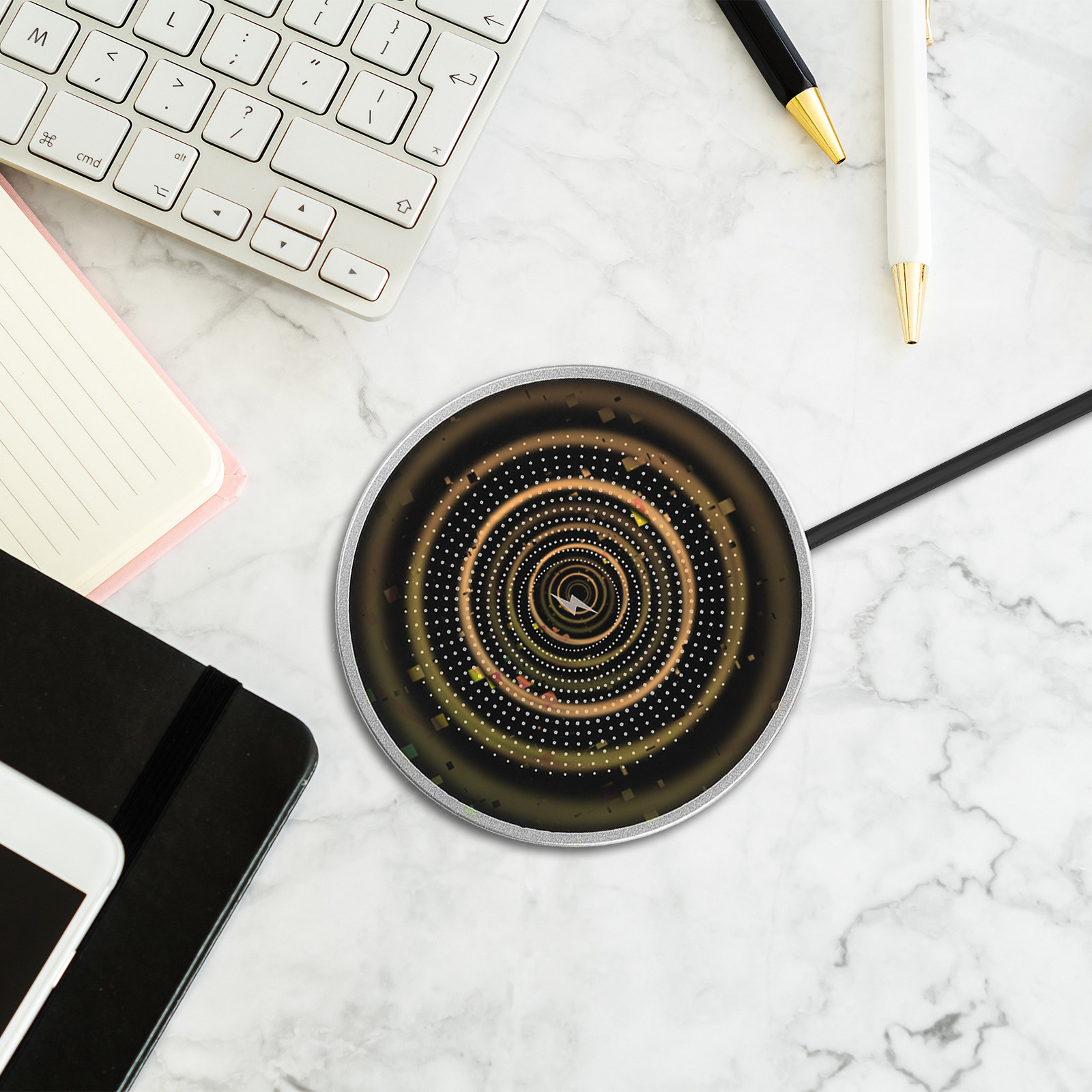 Wireless Charging Pad Black Fu - đánh giá và giá Office Furniture Plus